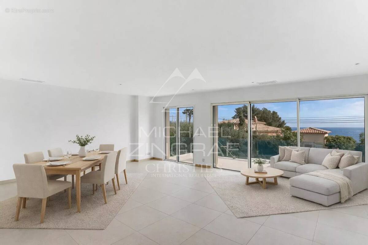 Maison à CAVALAIRE-SUR-MER