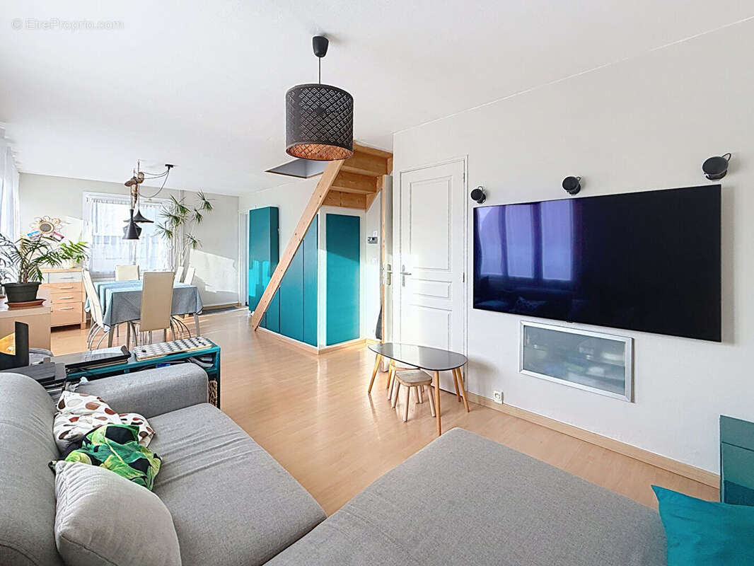 Maison à SAINT-ETIENNE-DU-ROUVRAY