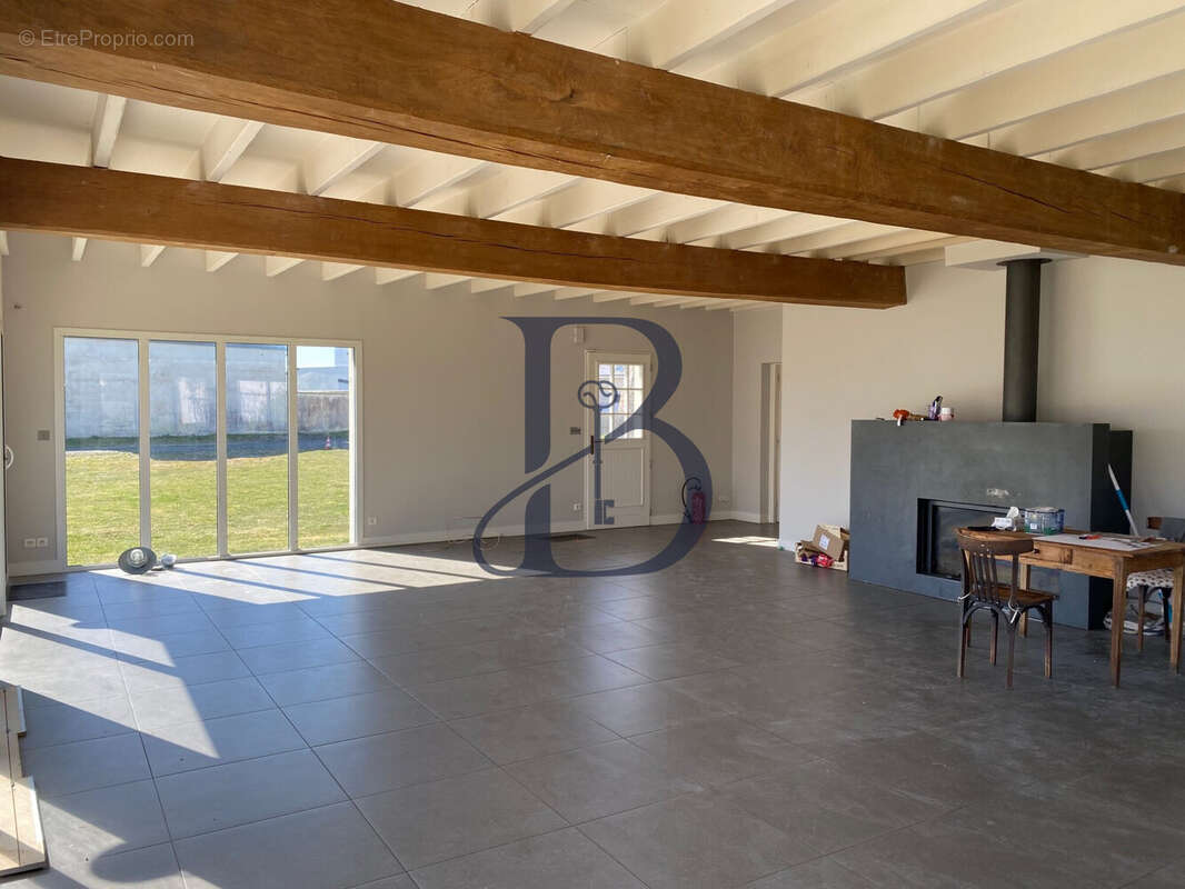 Maison 195 m² à Bretteville-Sur-Ay  - photo 2