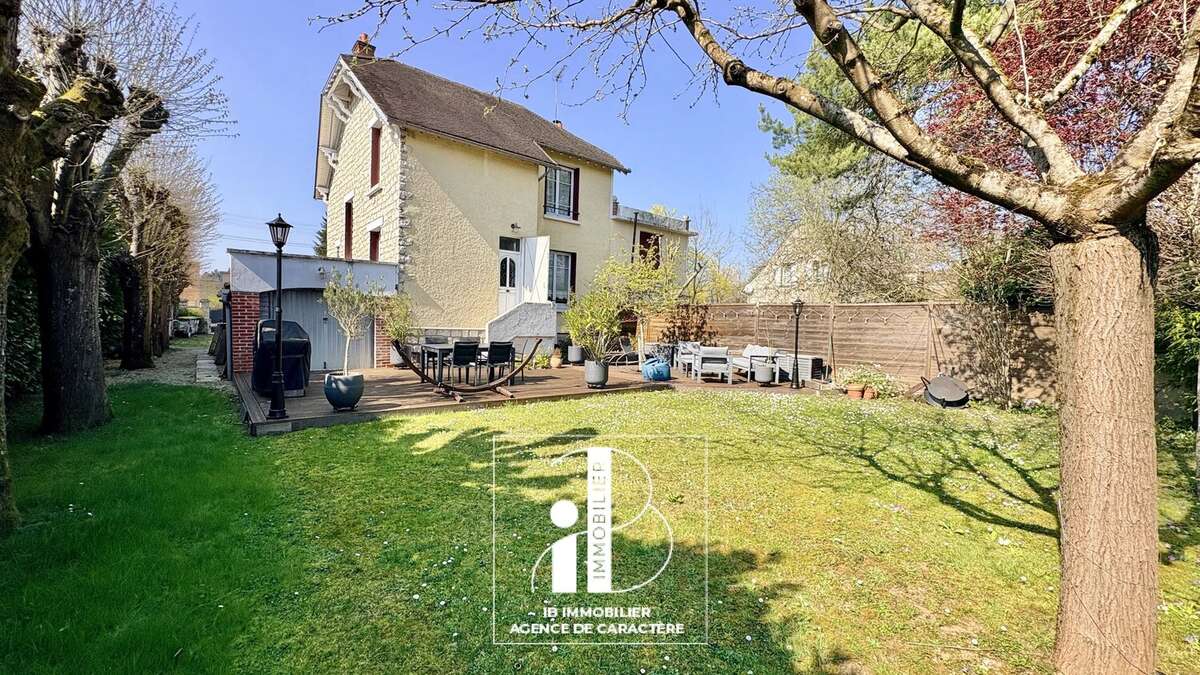 Maison à MONTIGNY-SUR-LOING