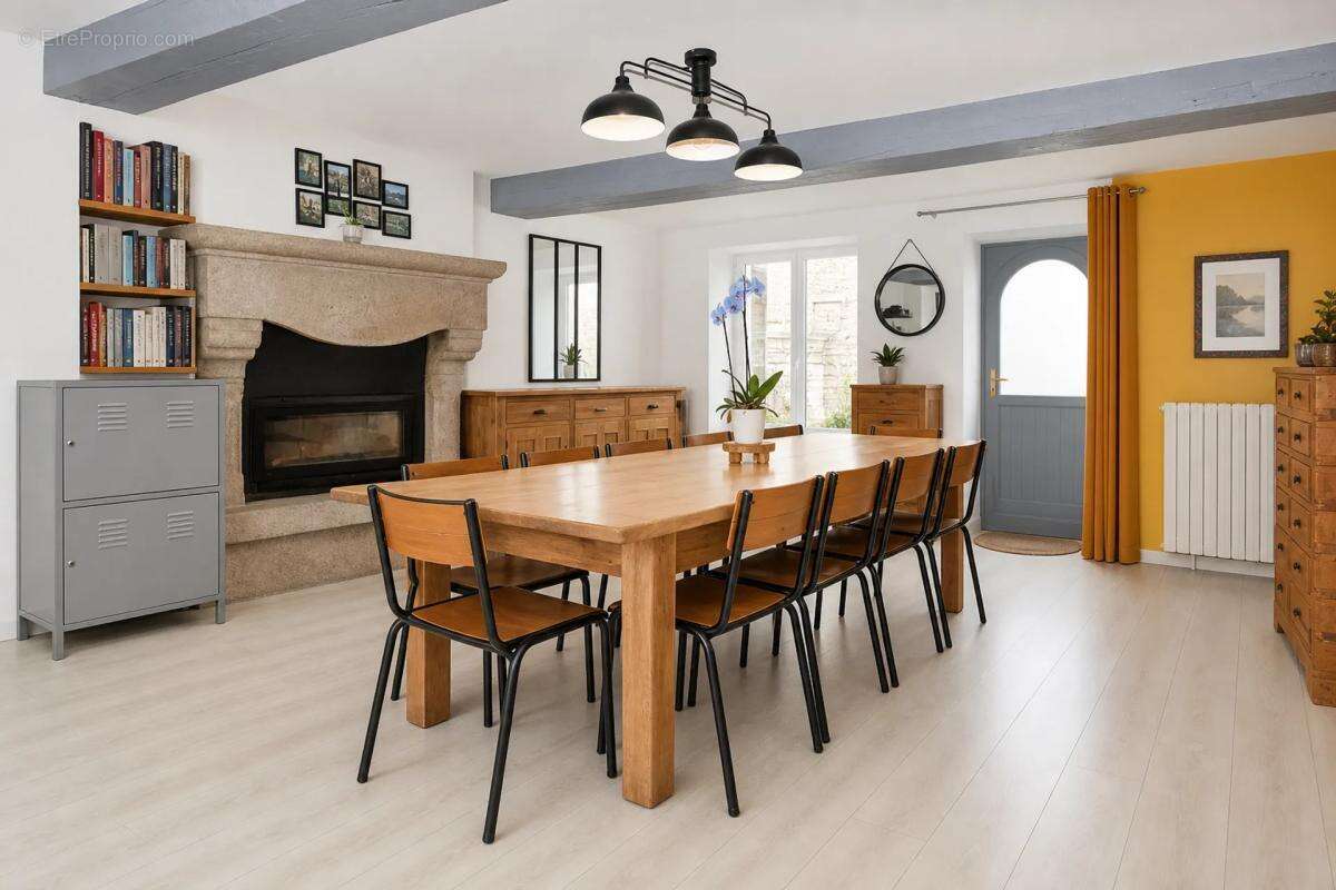 Maison à VAL-D'IZE