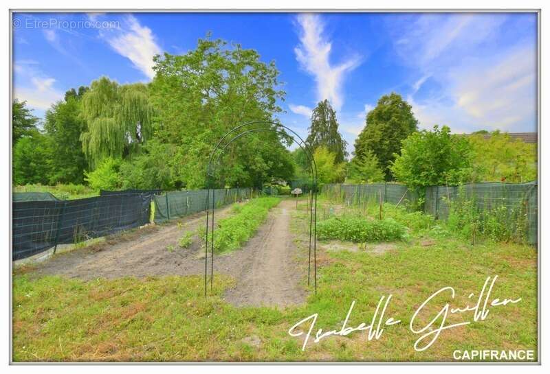 Maison à LE CHATELET