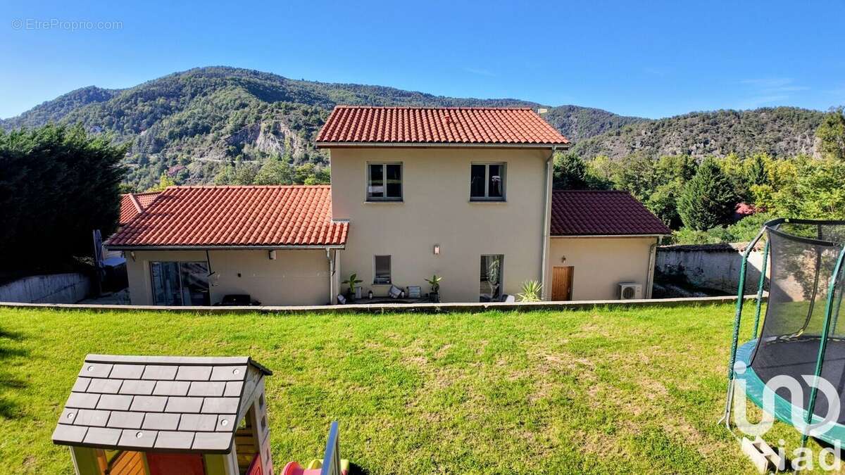 Photo 3 - Maison à SAINT-PAUL-EN-CORNILLON