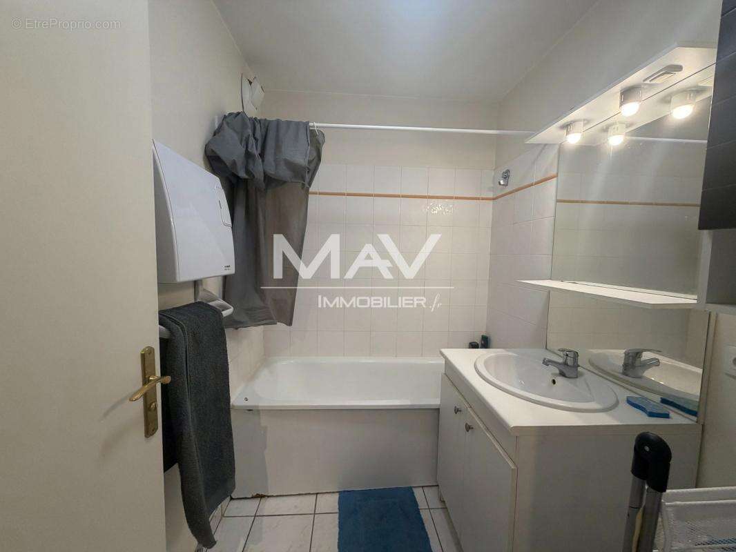 Appartement 38 m² à Lille  - photo 7