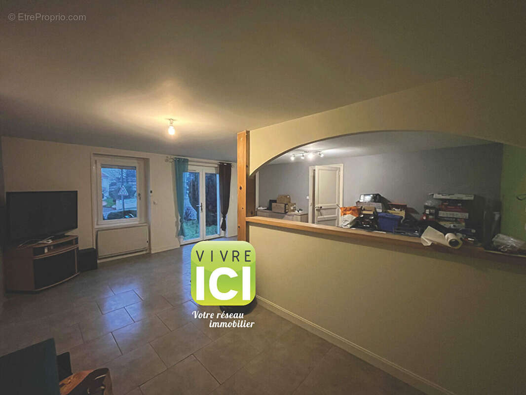 Maison à SAINT-JULIEN-DE-CONCELLES