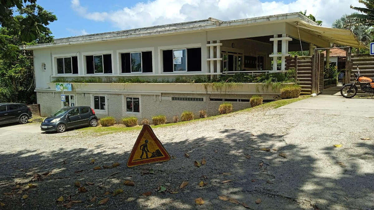 Commerce à FORT-DE-FRANCE