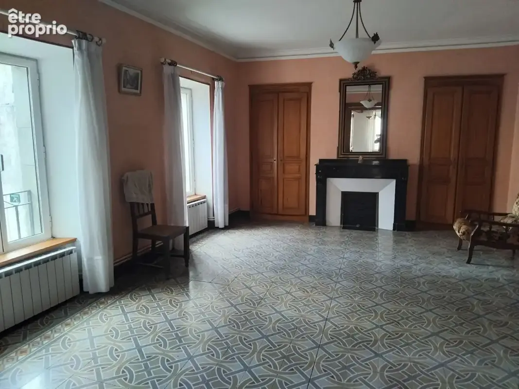 Maison 8 pièce(s) 213 m² avec remise et patio Val de Dagne - photo 6