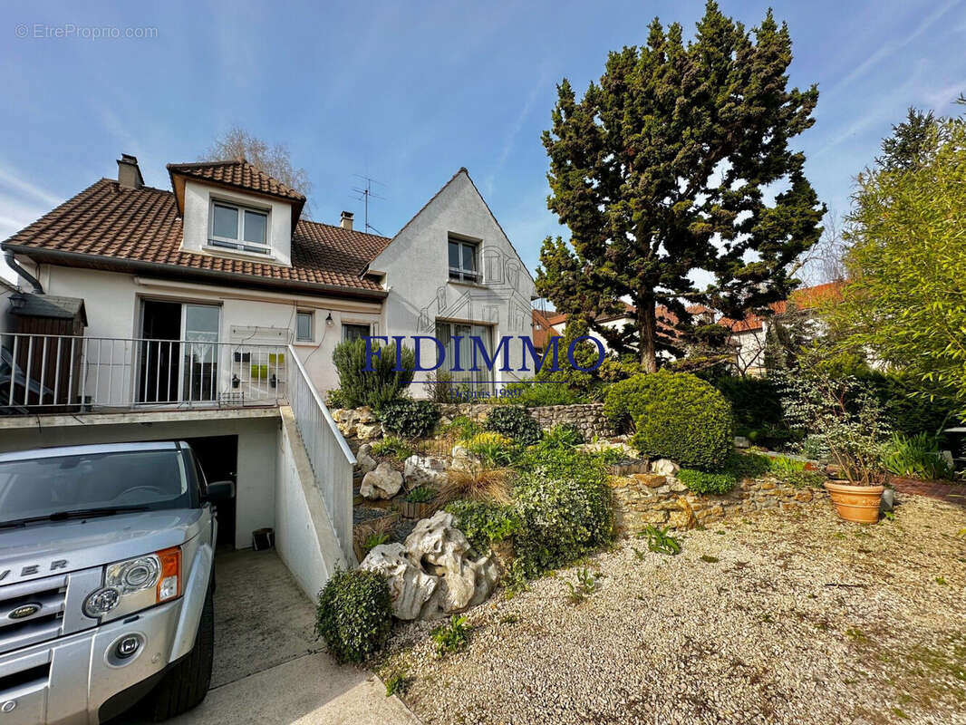 Maison à ORMESSON-SUR-MARNE