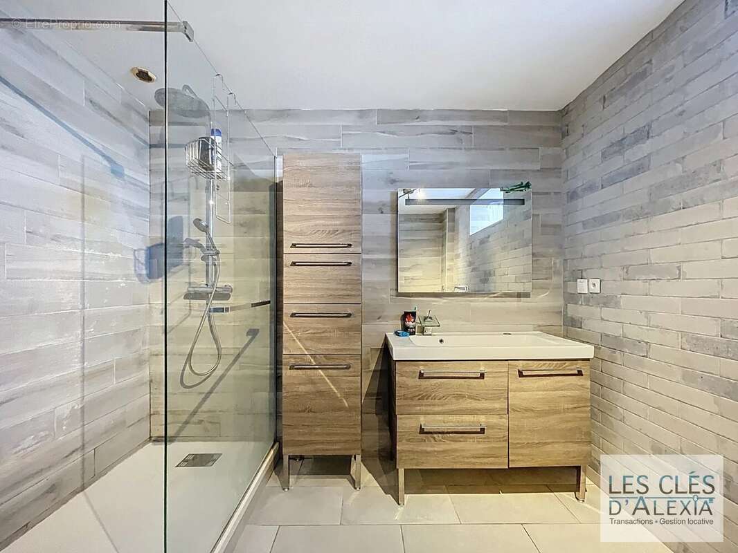 Appartement à LOIRE-SUR-RHONE