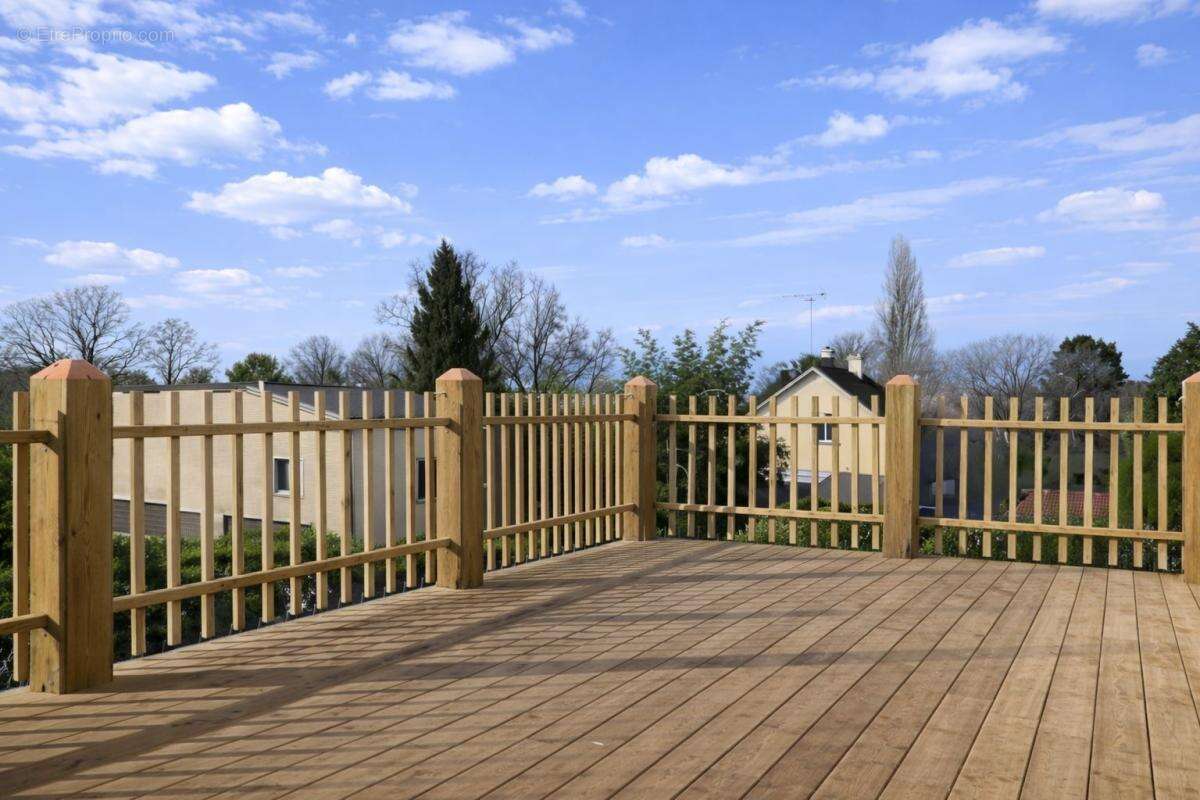 Maison à BAINS-SUR-OUST