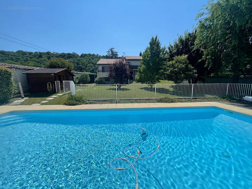 Maison à FLEURIEU-SUR-SAONE