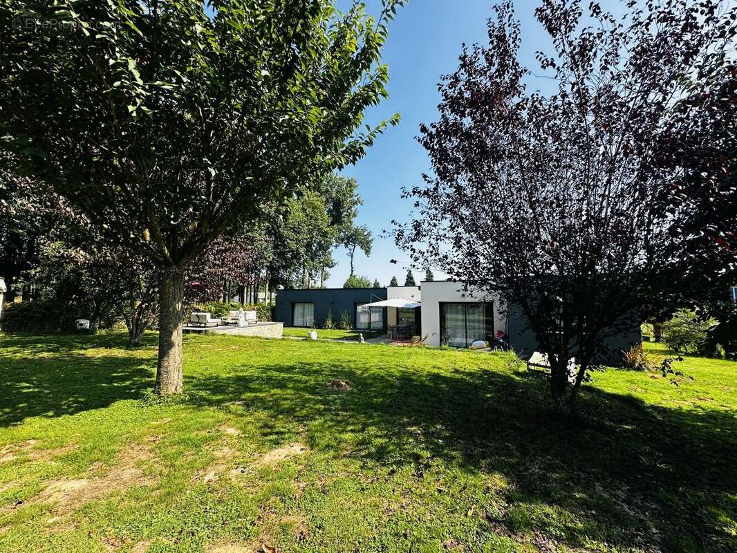 Maison à LA MEZIERE