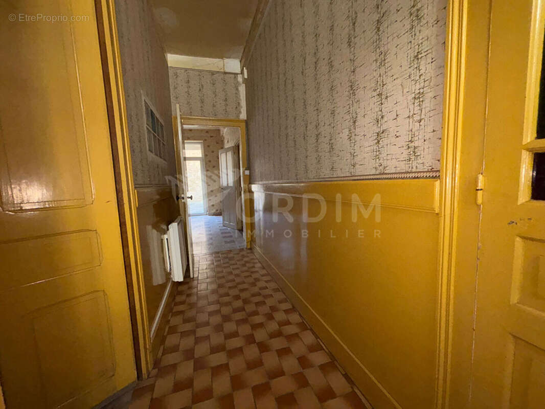 Maison à ANCY-LE-FRANC