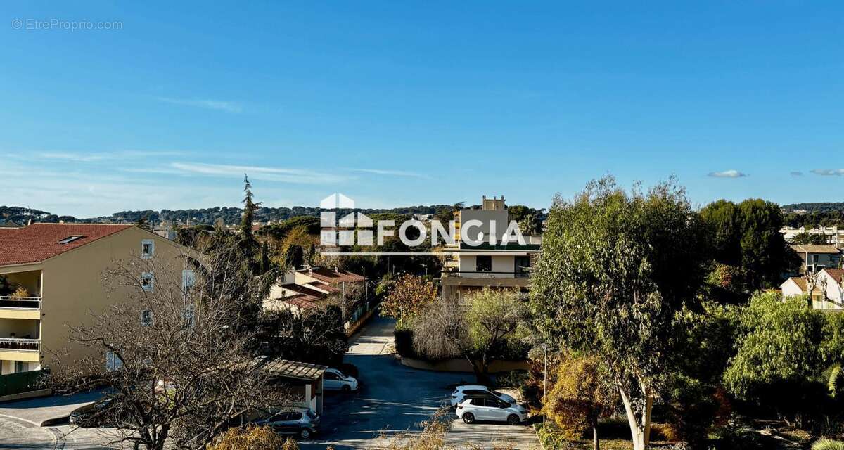 Appartement à SIX-FOURS-LES-PLAGES