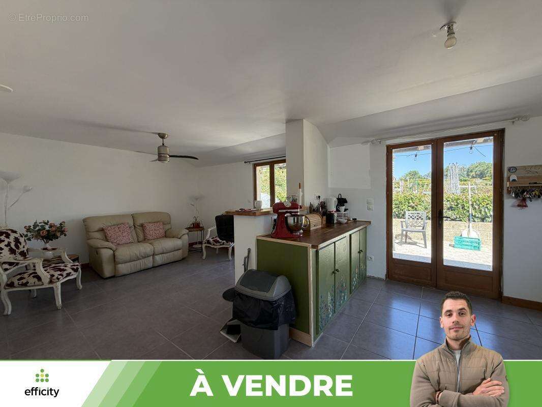 Maison 71 m² à Availles-Limouzine  - photo 3