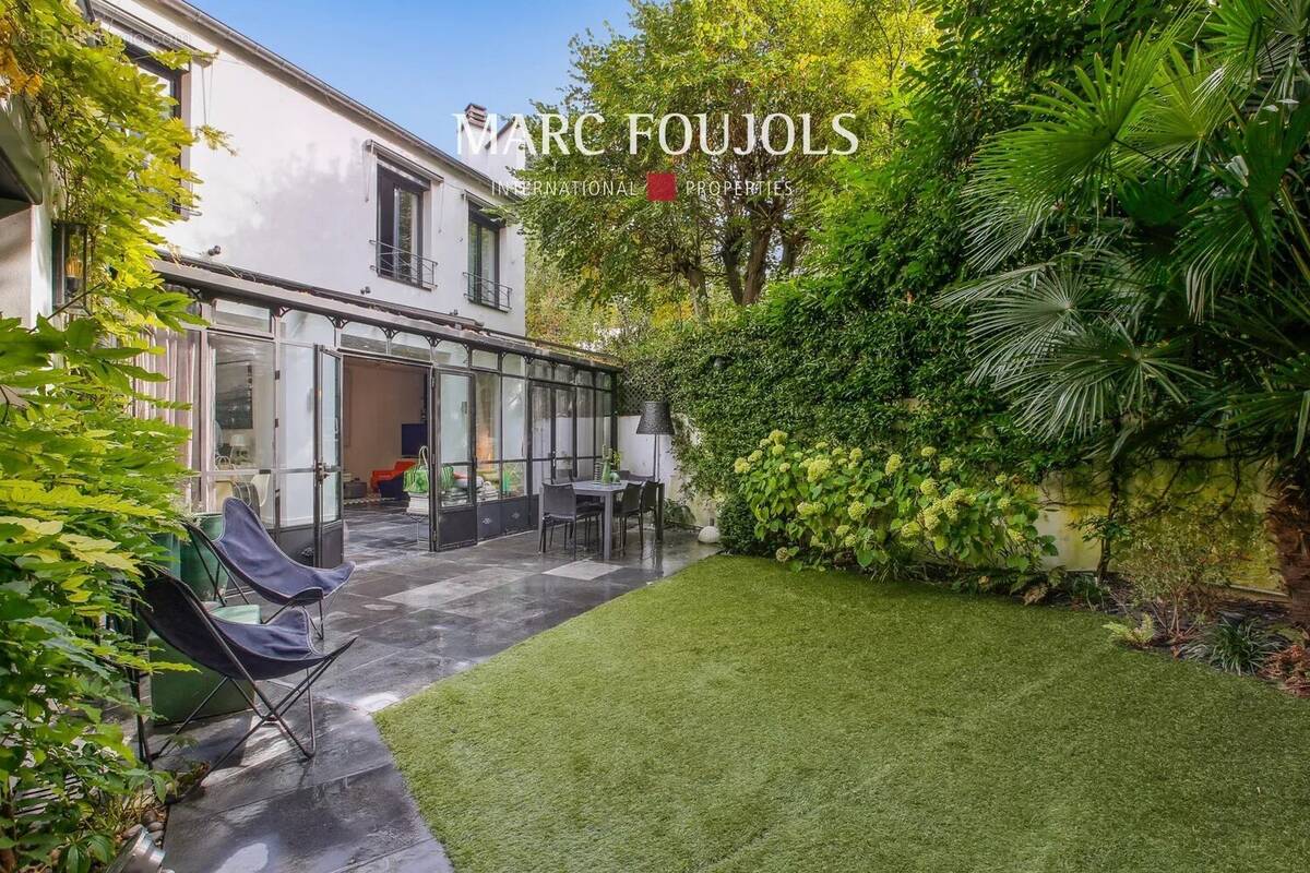 Maison à NEUILLY-SUR-SEINE