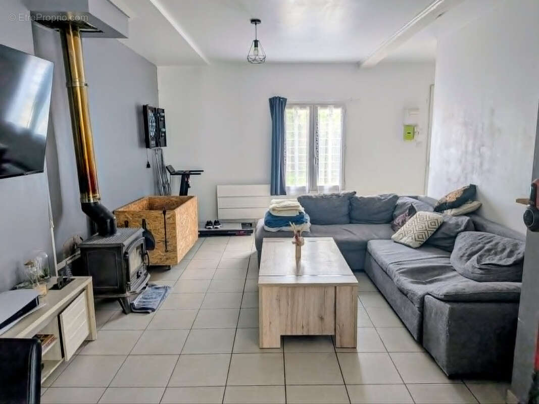 Maison à EMBRY