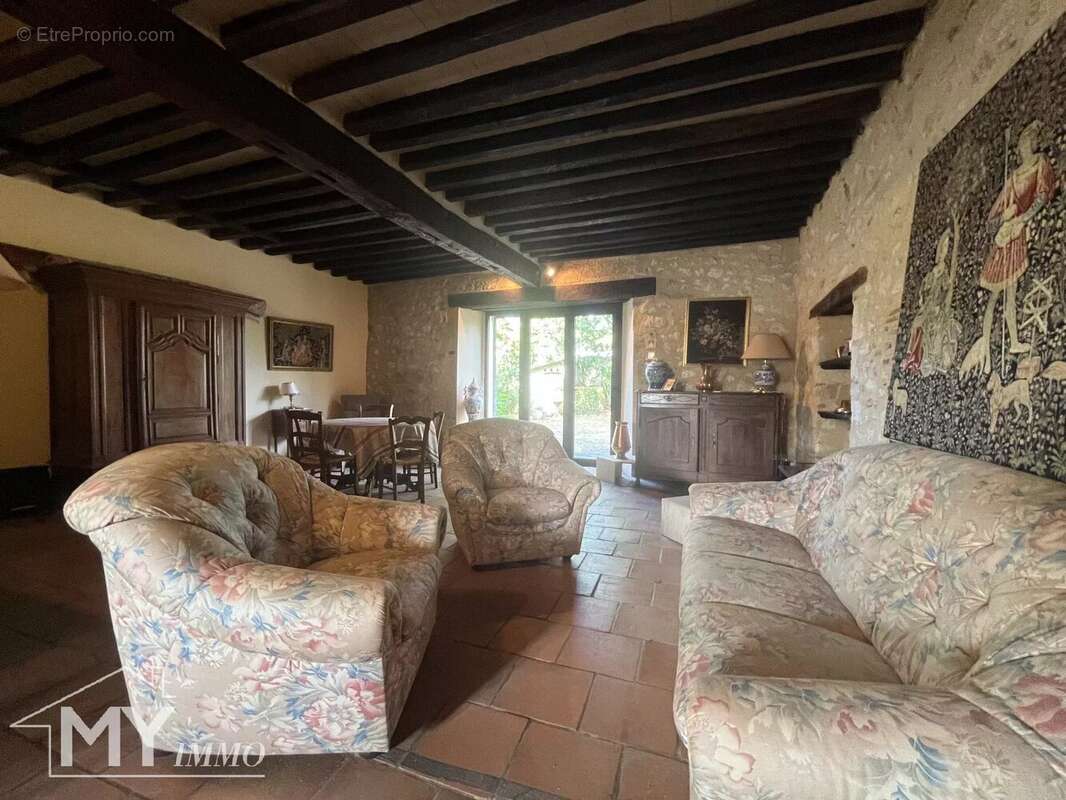 Saint antoine de breuilh : maison de village - photo 5