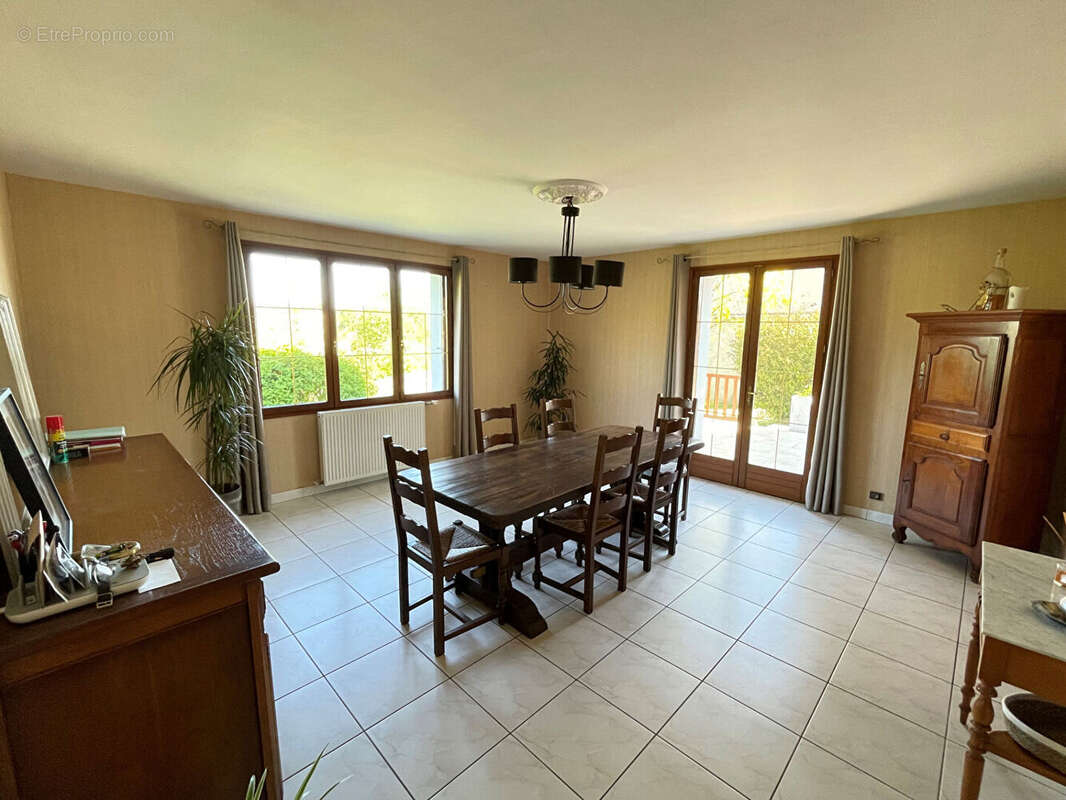 Maison à MONTRICHARD