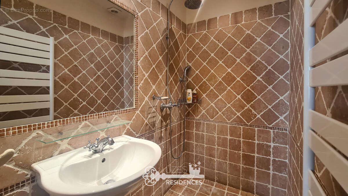 Appartement à UZES