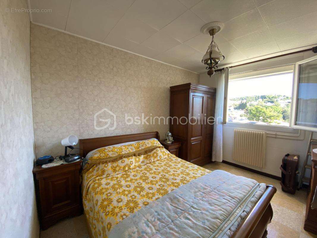 Exclusivite !!! *** appartement traversant avec cave dernier etage toulon *** - photo 6