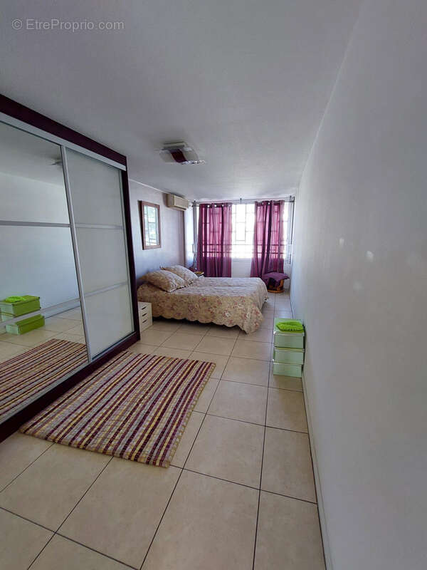 Appartement à SAINT-DENIS