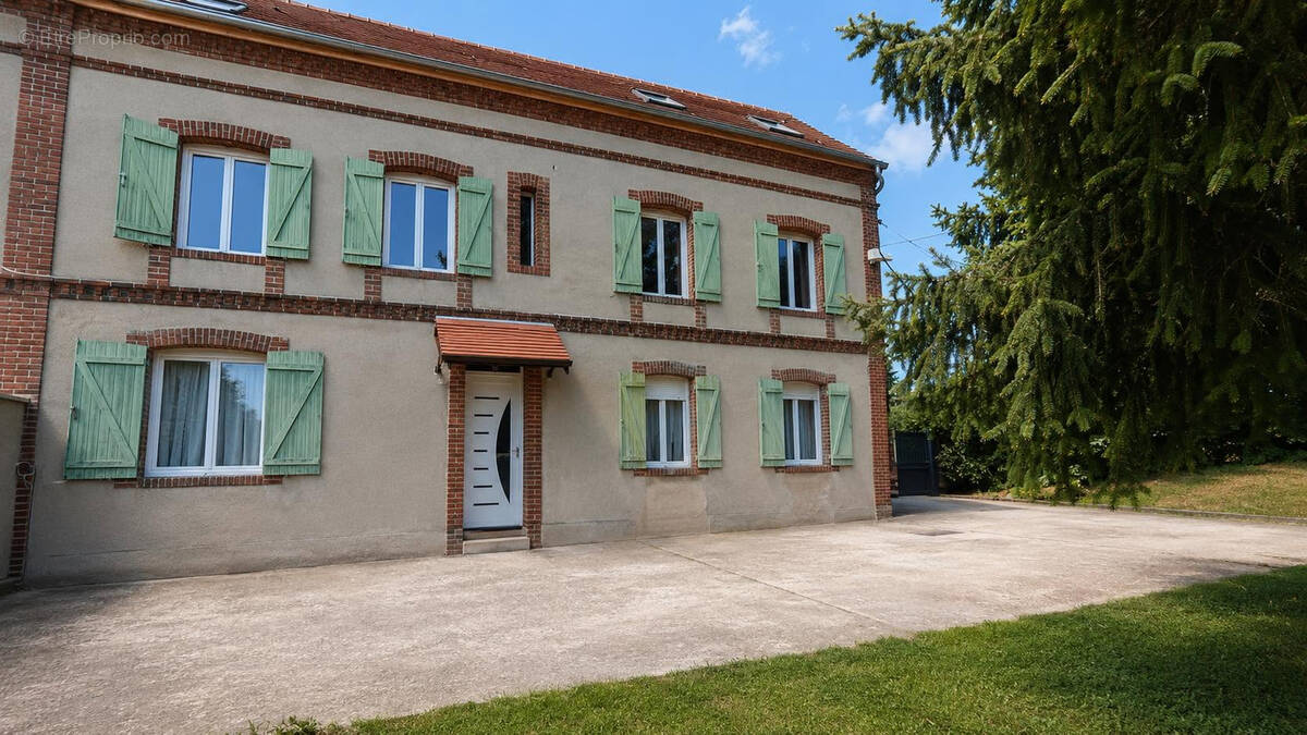 Maison à FONTENAY-SAINT-PERE