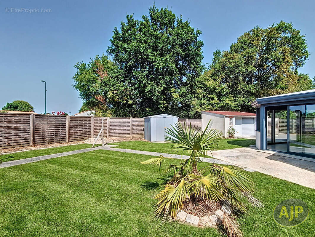 Maison à ROCHESERVIERE