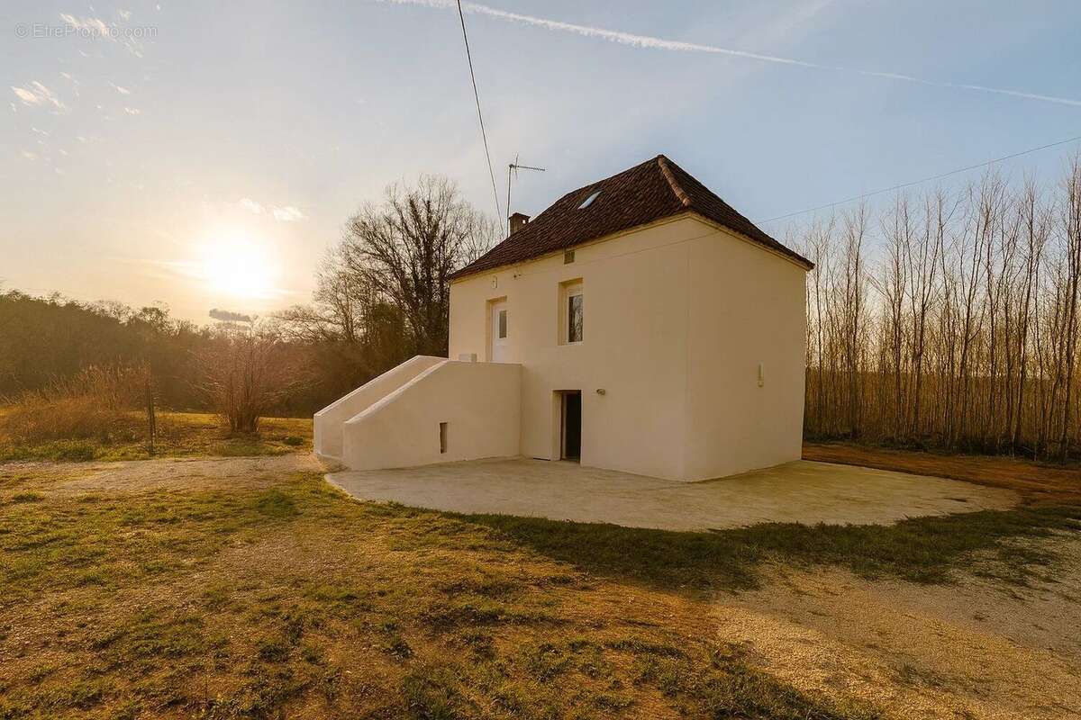 Maison à SAINT-CIRQ-MADELON