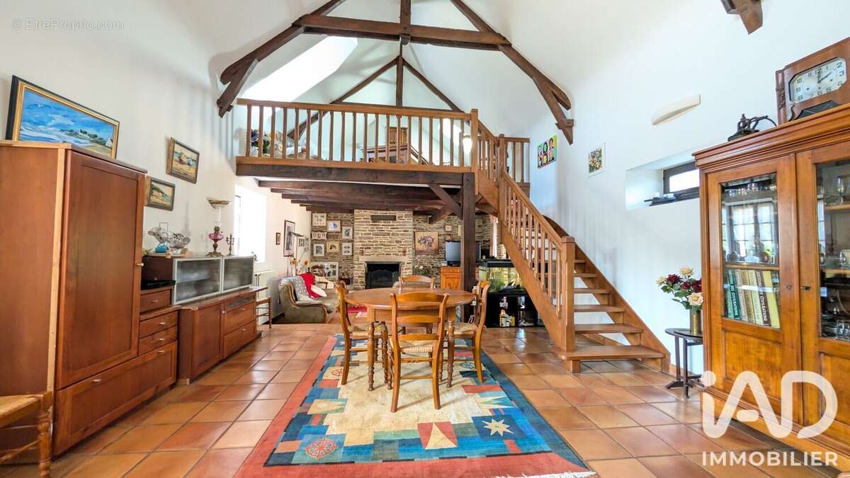 Maison 206 m² à Moreac  - photo 6