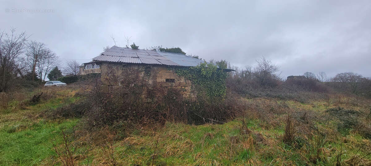 Terrain à PUY-D'ARNAC