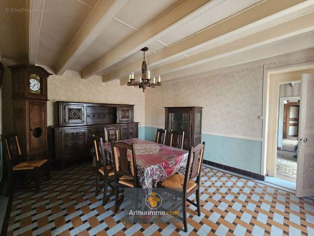Maison à COURCON