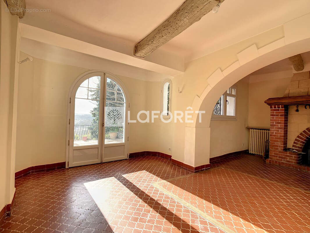 Maison à ROQUEVAIRE