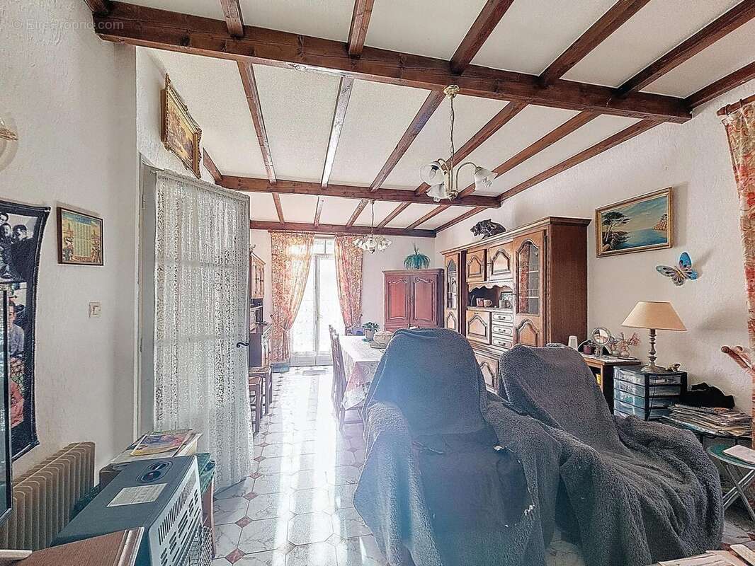 Photo 3 - Maison à SALLEBOEUF