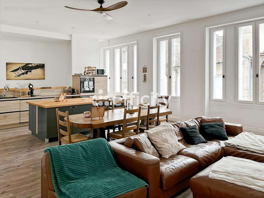 Appartement à COGNAC