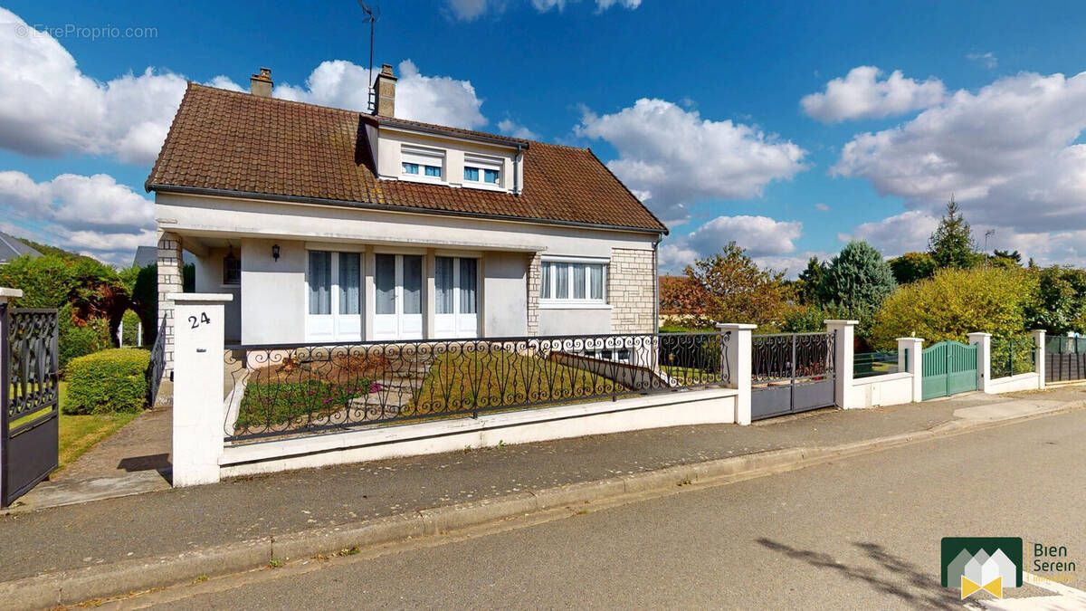 Maison à SAINT-PREST