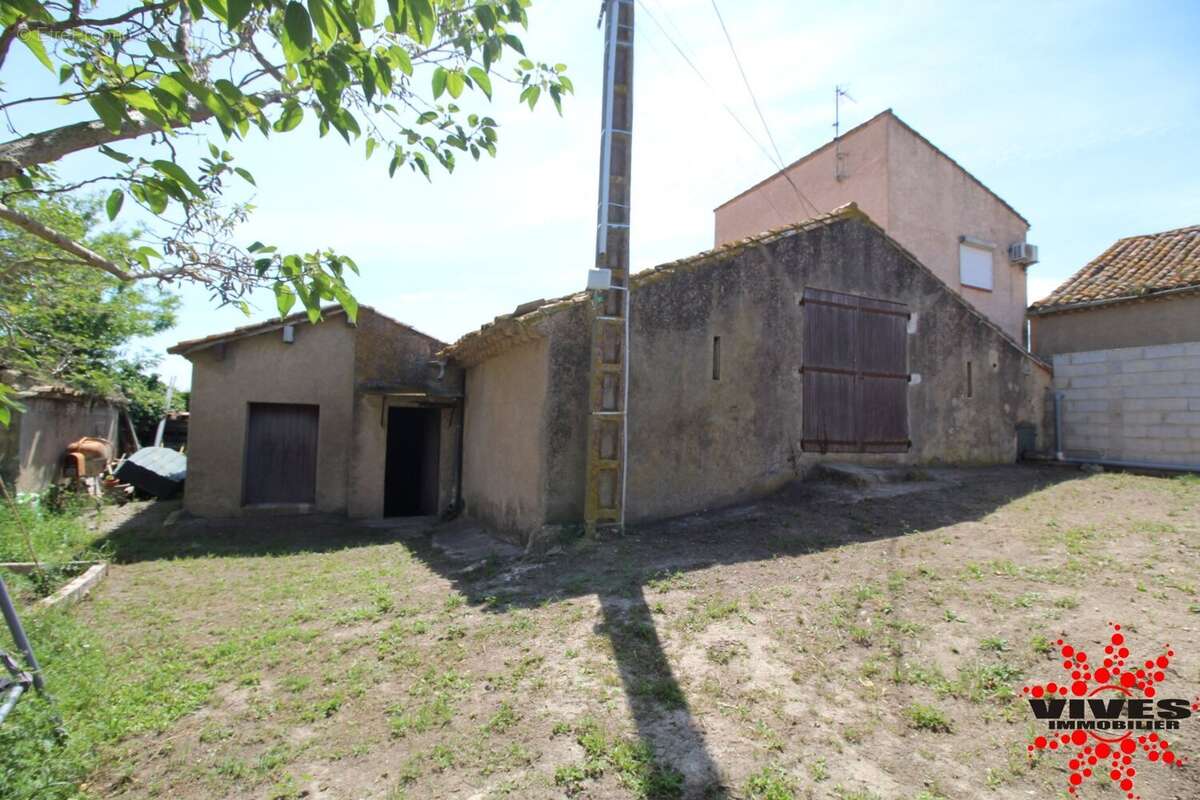 Commerce à CAPESTANG