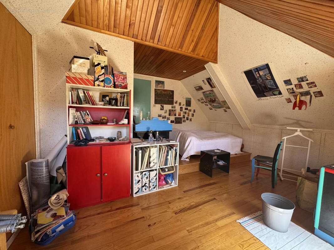 Maison à PIERRE-CHATEL