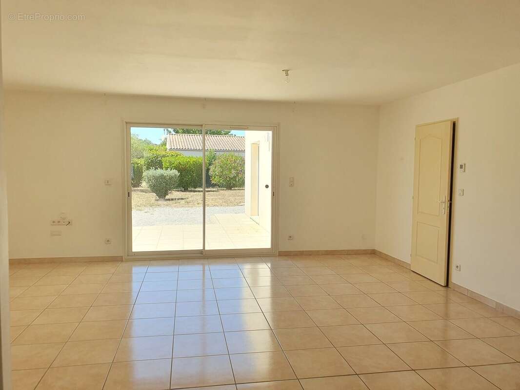 Maison 105 m² à Gemozac  - photo 4