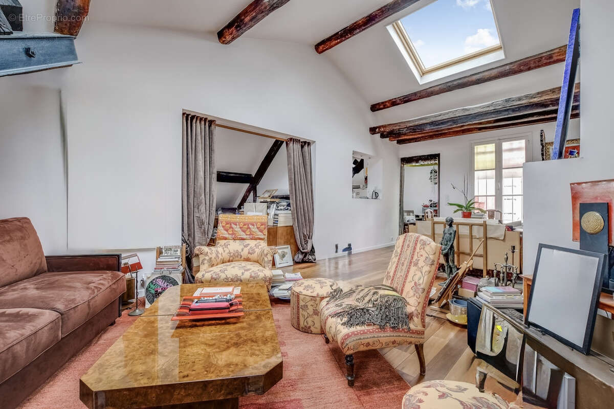 Appartement à PARIS-2E