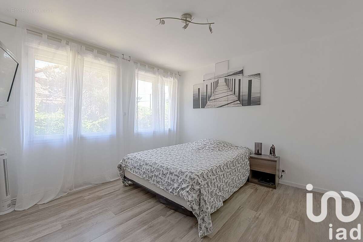 Photo 9 - Maison à MONTIGNY-LES-CORMEILLES