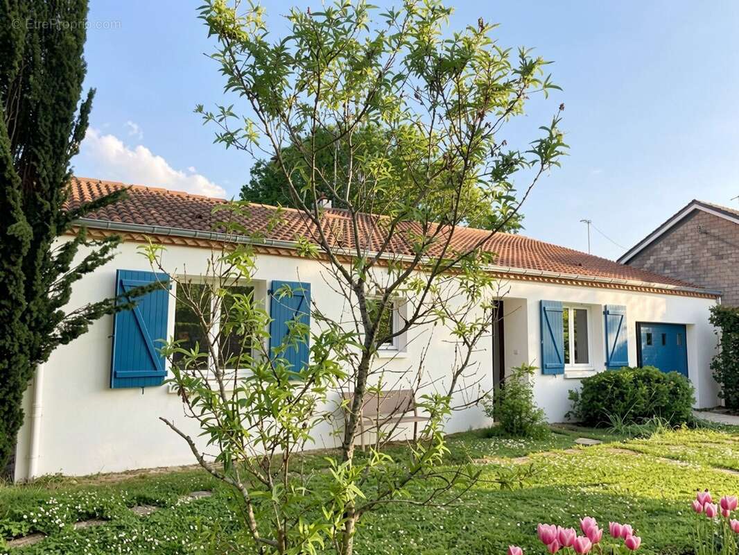 Maison à LES BROUZILS