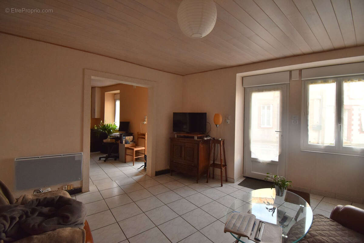 Maison à SAINT-PHILBERT-DE-BOUAINE