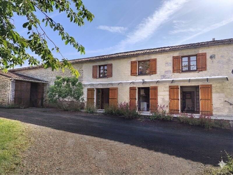 Maison à HIERSAC
