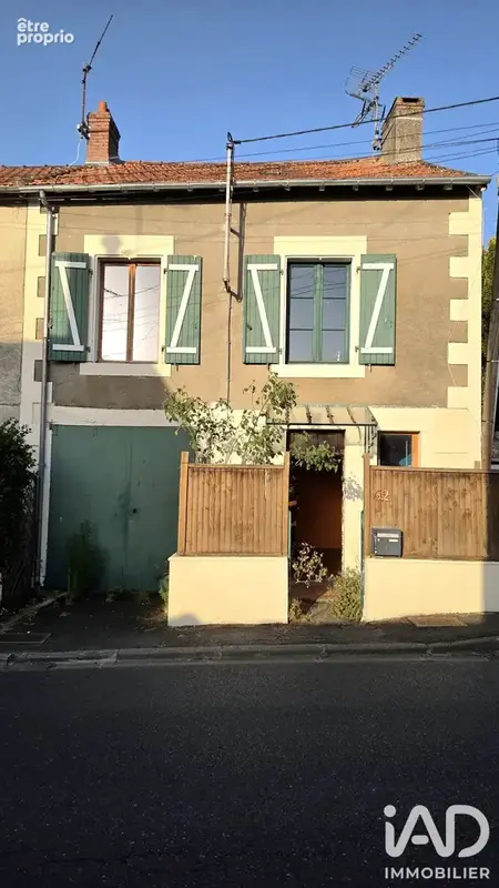 Photo 1 - Maison à MONTMORILLON