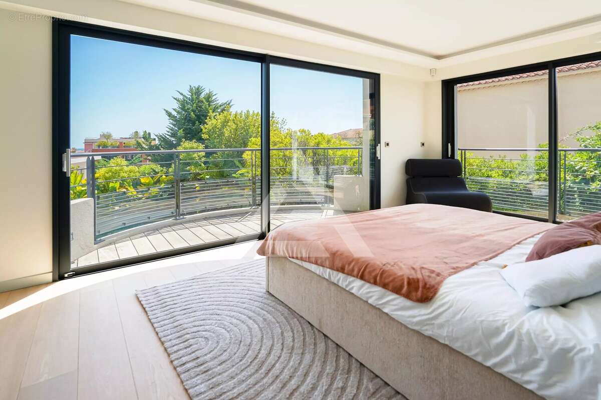 Appartement à SAINT-JEAN-CAP-FERRAT