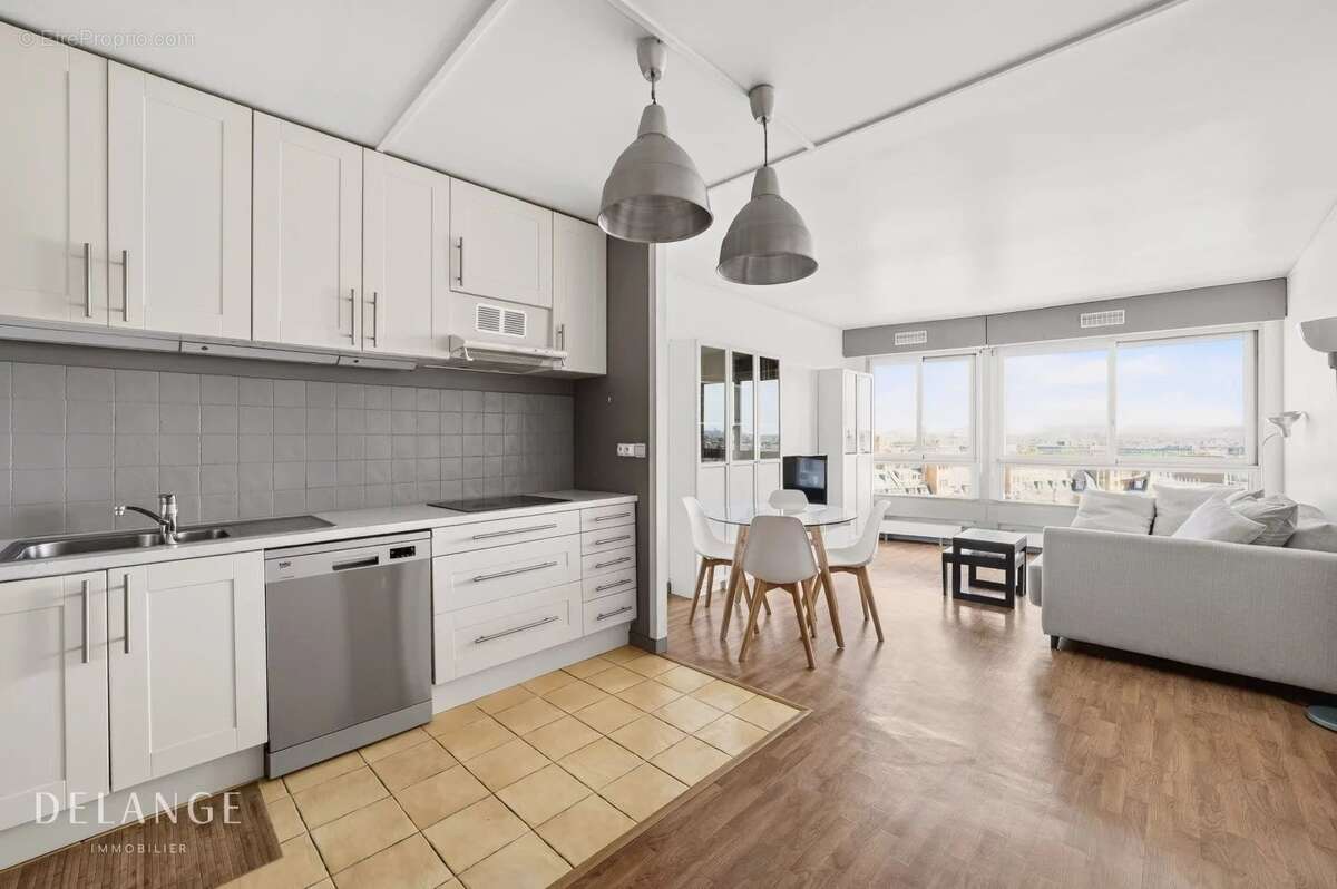 Appartement à PARIS-15E