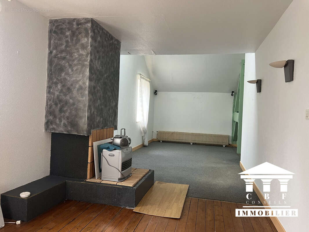 Maison à SAINT-MARCEL