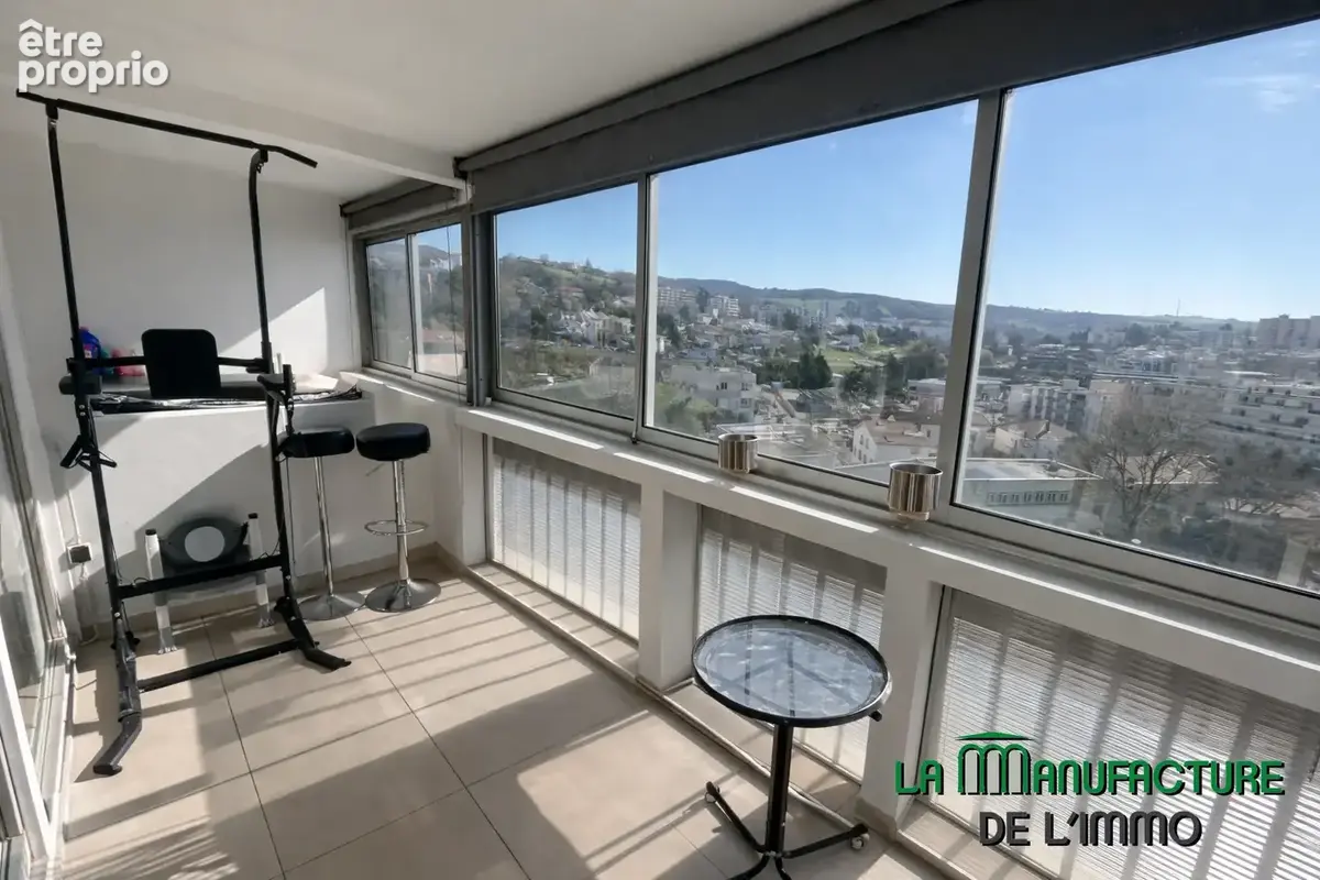 Bel appartement récent - 2 chambres + 2 loggias - photo 9