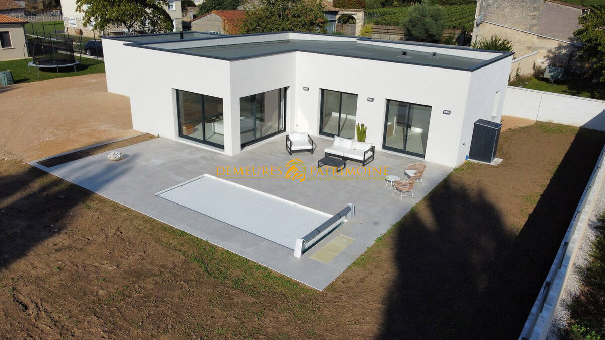 Maison à TROIS-PALIS